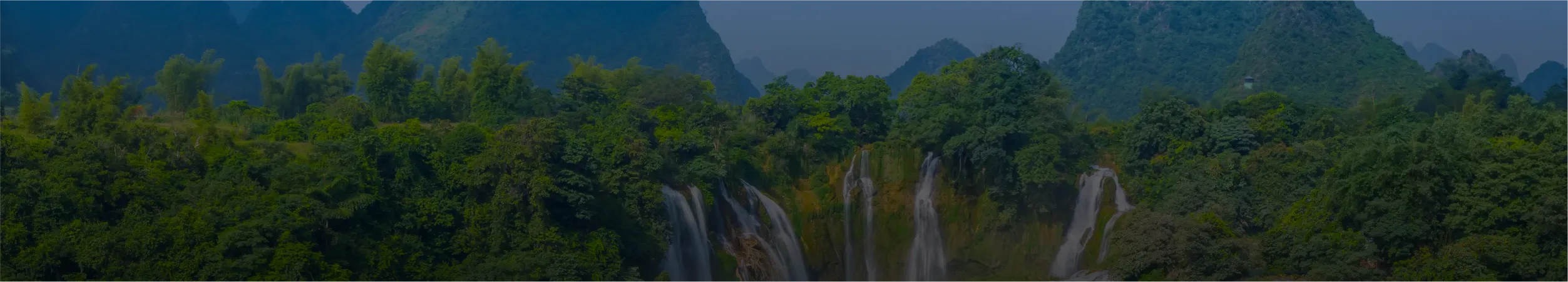 Tourist places in Ooty including gardens, lakes and viewpoints