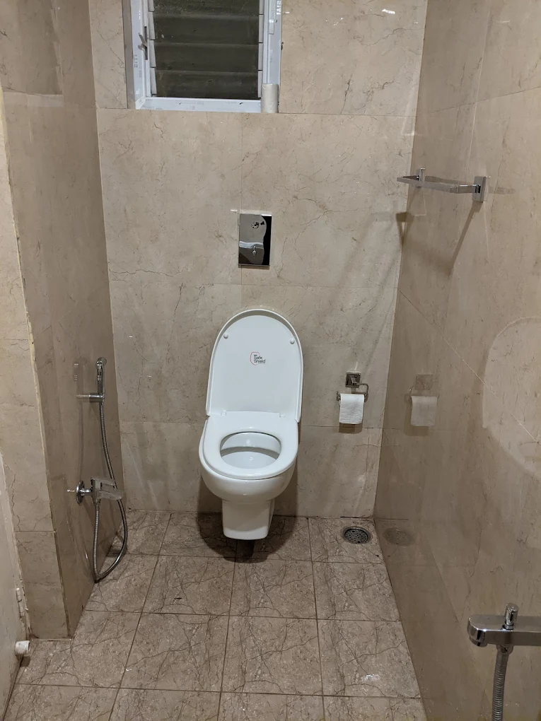 Bathroom fittings at Delightz Inn Ooty