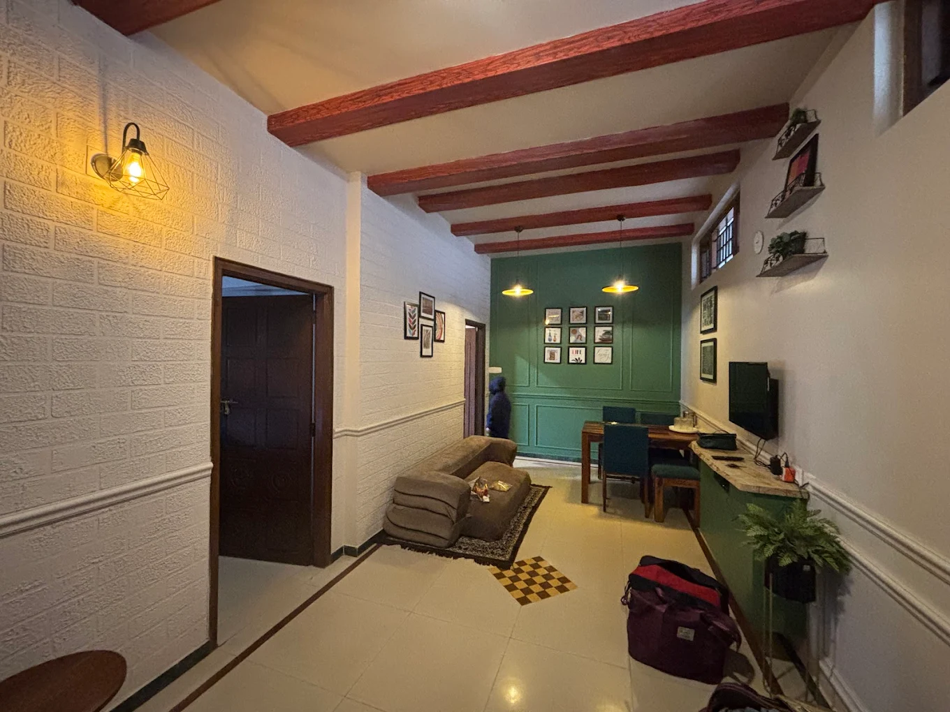 Two-bedroom family cottage at Ganga Sri Balaji Cottage, Ooty