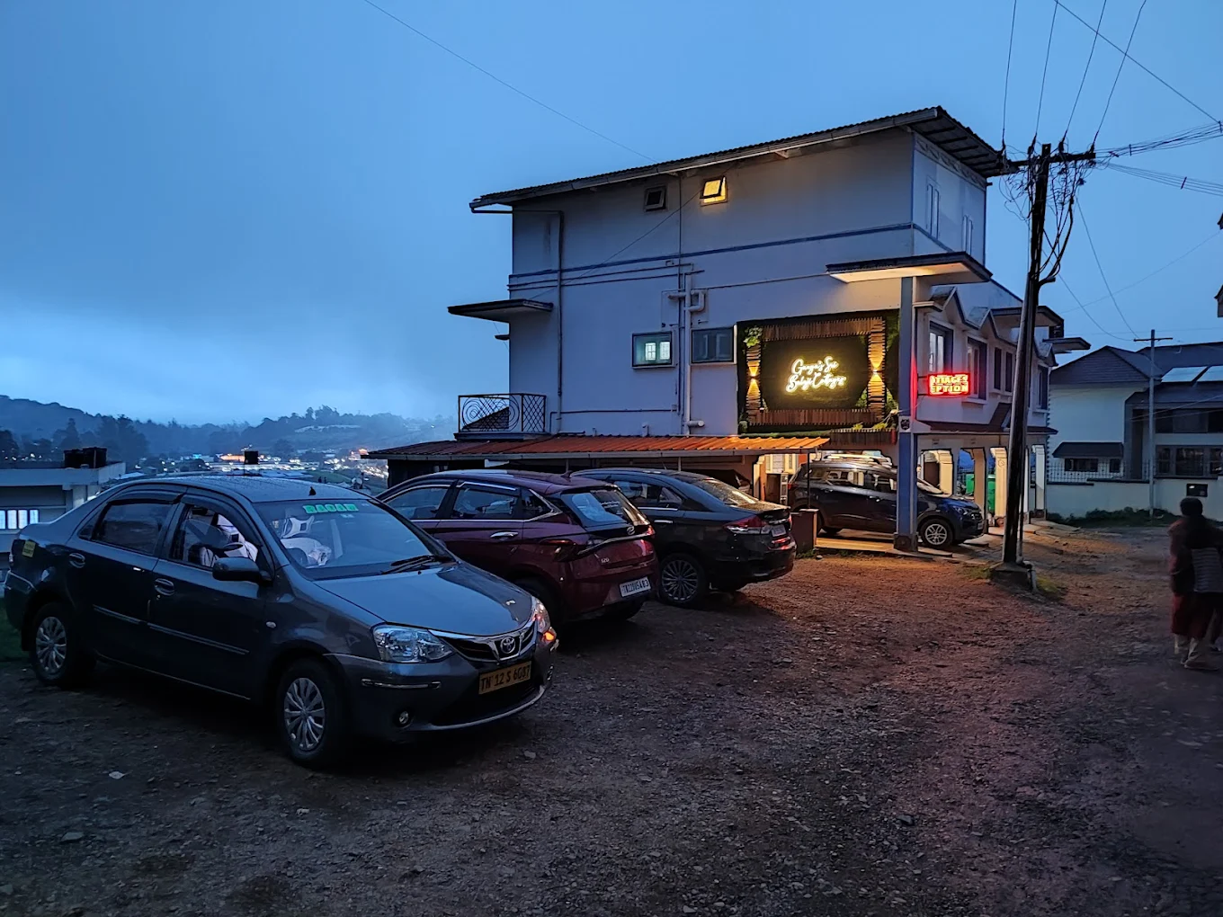 Parking area near Ganga Sri Balaji Cottage, Ooty