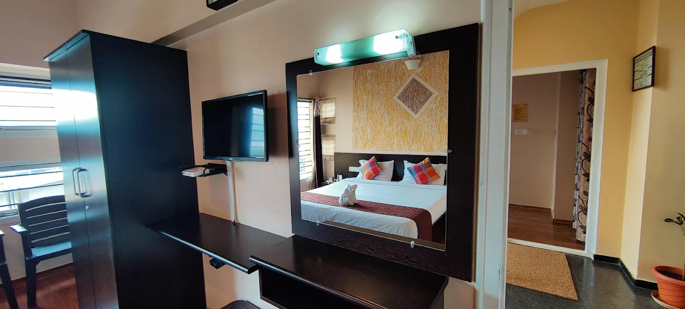 View room at Hill Side Cottage, Ooty