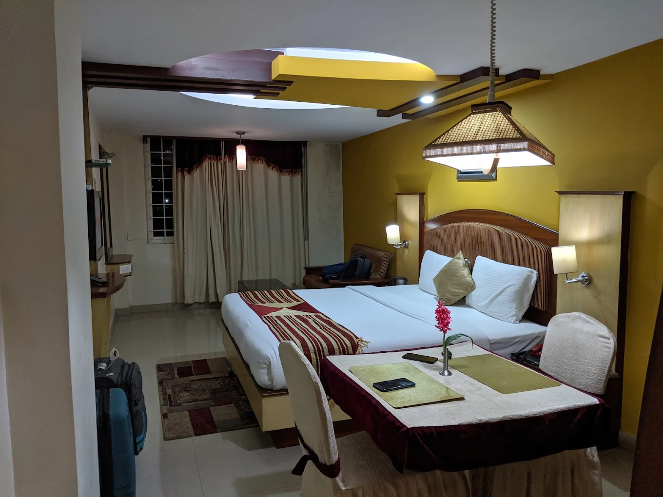 Royal Deluxe room at Ponmari Residencyy, Ooty